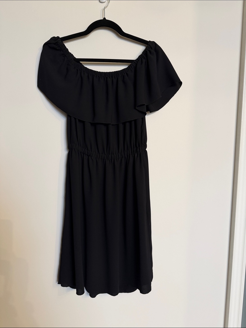 Wilfred Aritzia Off-Shoulder Black Women’s Dress